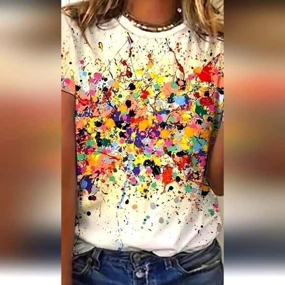 Tops - Nwot womens crew tshirt